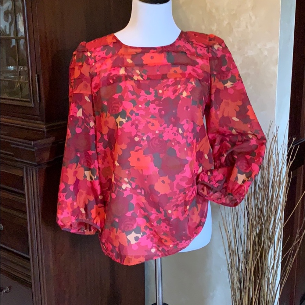 Gorgeous LOFT floral blouse in rich colors